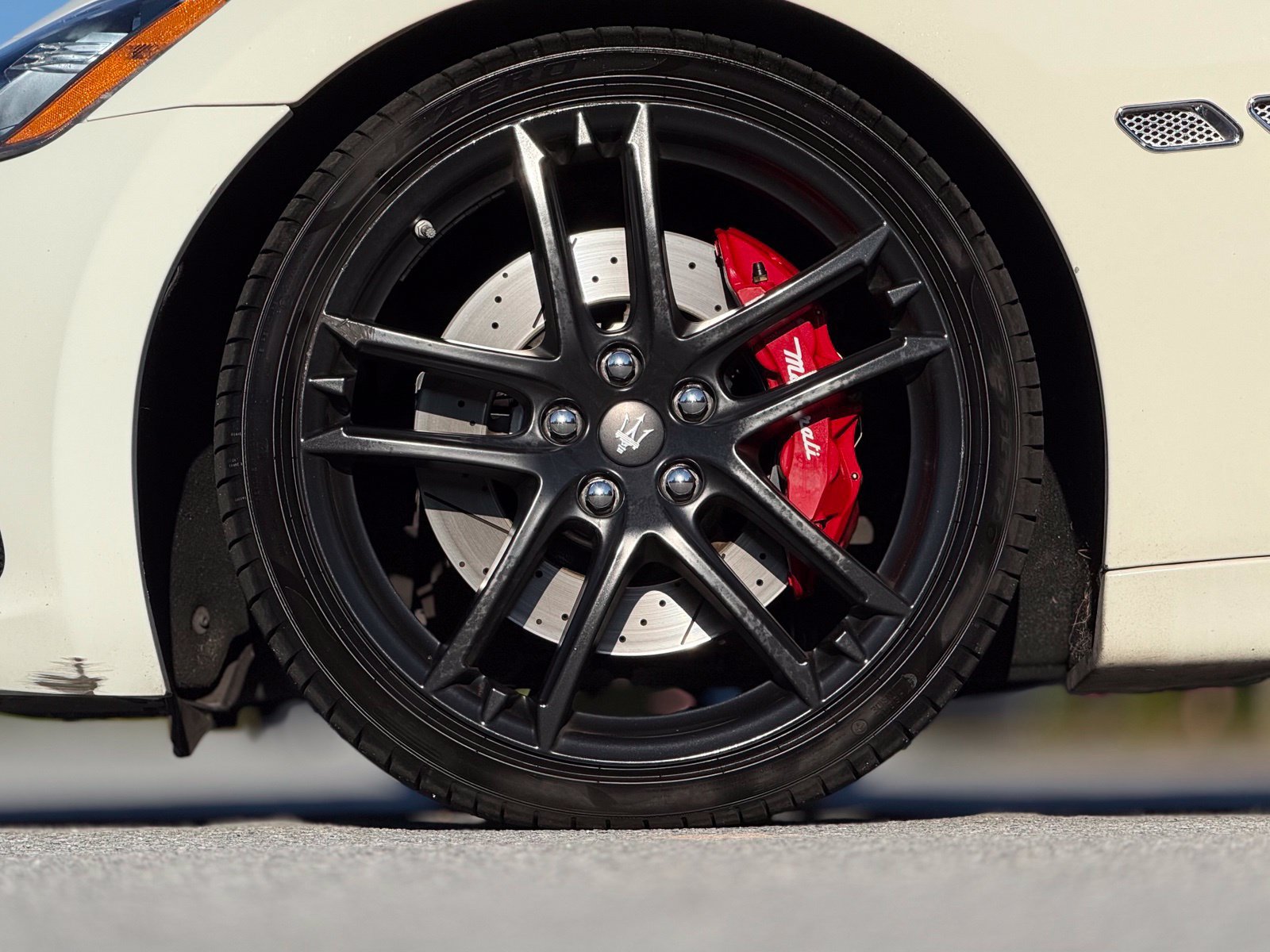 Used 2018 Maserati GranTurismo Sport RWD image 18