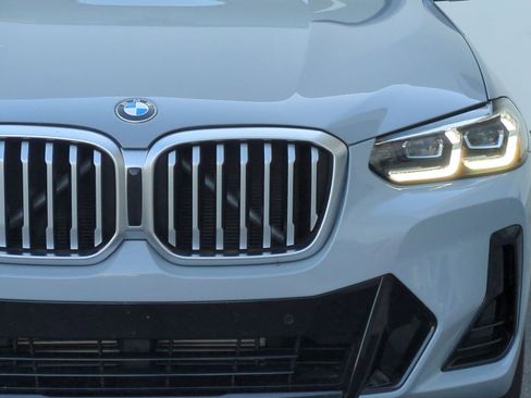 Used 2022 BMW X3 xDrive30i w/ M Sport Package 2 AWD/4WD image 6
