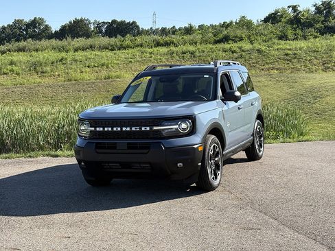 Used 2025 Ford Bronco Sport Outer Banks w/ Outer Banks Tech Package+ AWD/4WD image 1