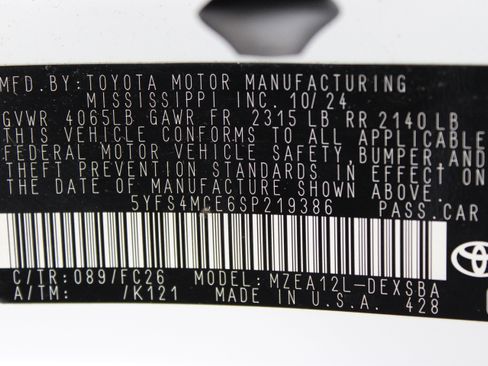 Used 2025 Toyota Corolla SE FWD image 37