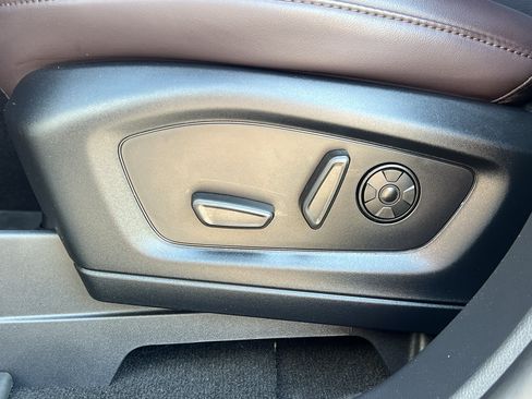 Used 2026 Ford Explorer Platinum AWD/4WD image 15