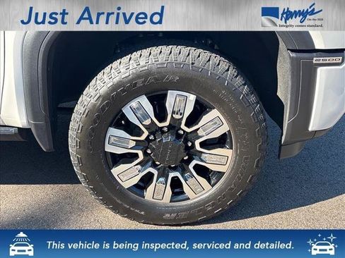Certified 2025 GMC Sierra 2500 Denali w/ Denali Reserve Package AWD/4WD image 4