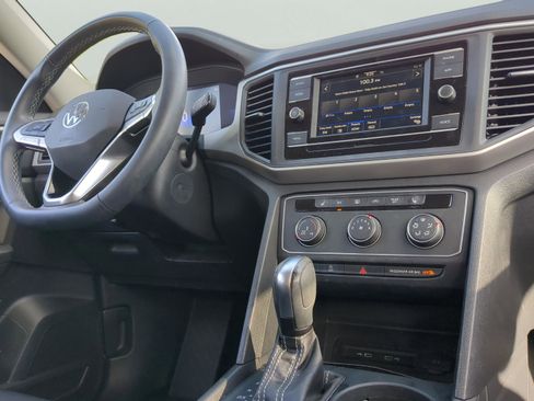 Used 2022 Volkswagen Atlas SE image 9