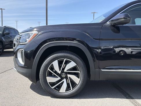 New 2026 Volkswagen Atlas SEL image 9