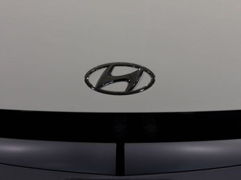 Used 2024 Hyundai Ioniq 5 SEL AWD/4WD image 12