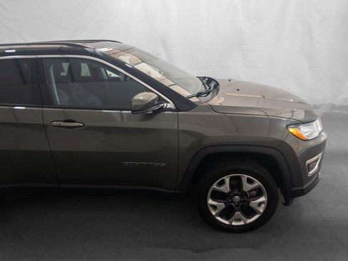 Used 2019 Jeep Compass Limited w/ Safety & Security Group image 11