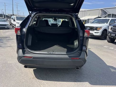 Used 2024 Toyota RAV4 XLE FWD image 27