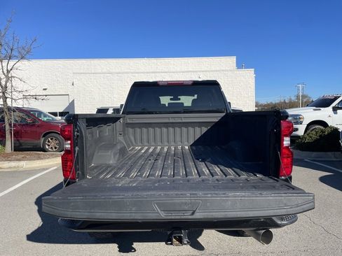 Used 2023 Chevrolet Silverado 2500 Custom w/ Custom Value Package image 7