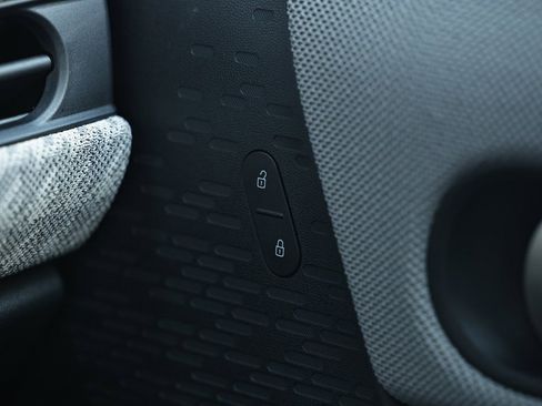 Used 2025 MINI Cooper S image 39