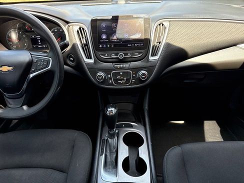 Used 2020 Chevrolet Malibu LS FWD image 17