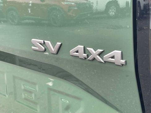 Used 2023 Nissan Frontier SV w/ SV Convenience Package AWD/4WD image 9