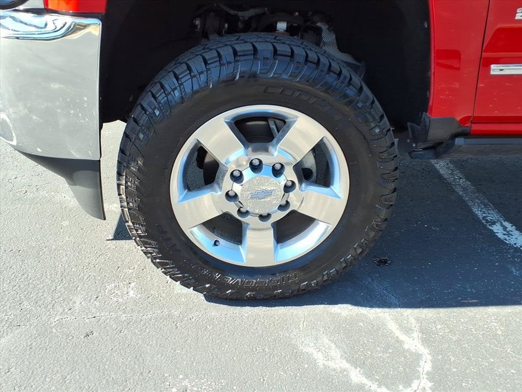 Used 2018 Chevrolet Silverado 2500 LTZ w/ Vortec Plus Package AWD/4WD image 16