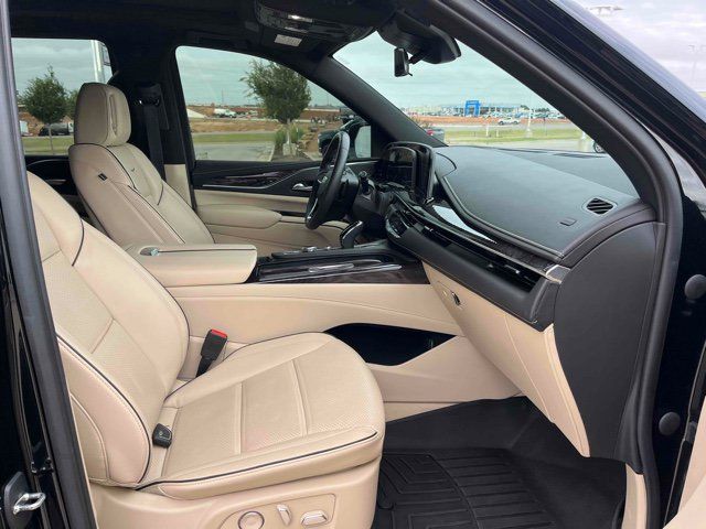 Used 2023 Cadillac Escalade Premium Luxury RWD image 15