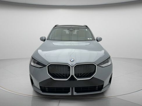 Used 2025 BMW X3 xDrive30i AWD/4WD image 2