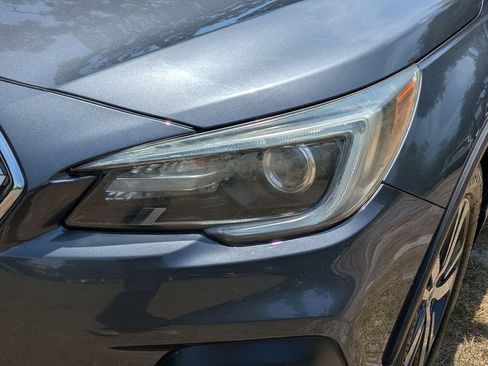 Used 2018 Subaru Outback 2.5i Limited AWD/4WD image 10