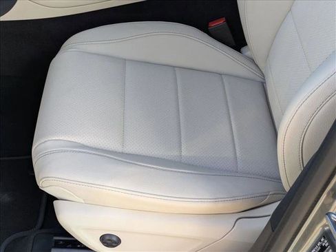 New 2026 Mercedes-Benz GLE 350 4MATIC image 4