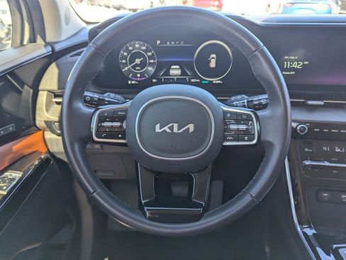 Certified 2024 Kia Carnival SX image 12