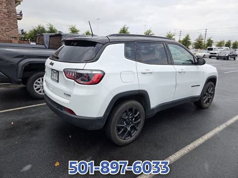 Used 2024 Jeep Compass Latitude w/ Altitude Special Edition AWD/4WD image 5