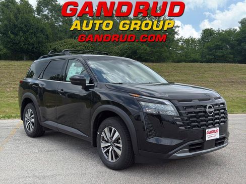 New 2026 Nissan Pathfinder SL AWD/4WD image 1
