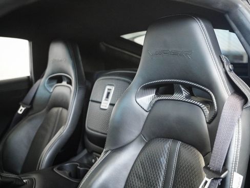 Used 2017 Dodge Viper GTC w/ GTS Interior Package RWD image 14