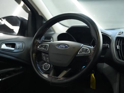 Used 2017 Ford Escape SE FWD image 23
