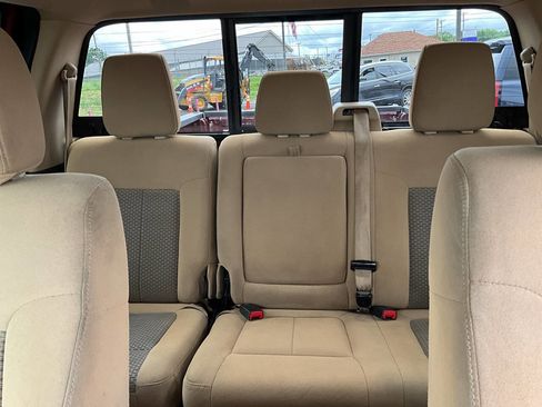 Used 2015 Ford F250 XLT w/ XLT Premium Package AWD/4WD image 12