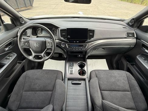 Used 2022 Honda Pilot Sport image 7