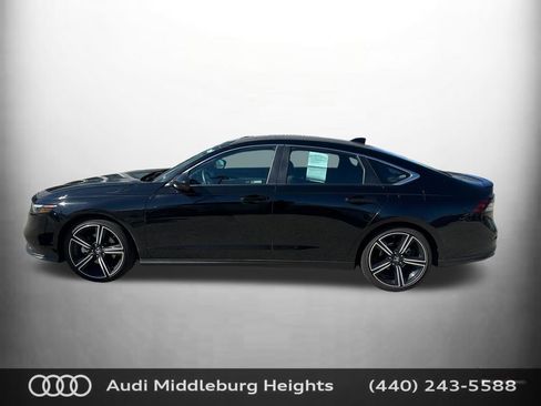 Used 2023 Honda Accord Sport image 4