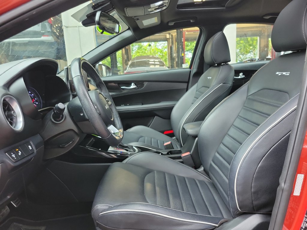Certified 2022 Kia Forte GT-Line w/ GT-Line Premium Package FWD image 2