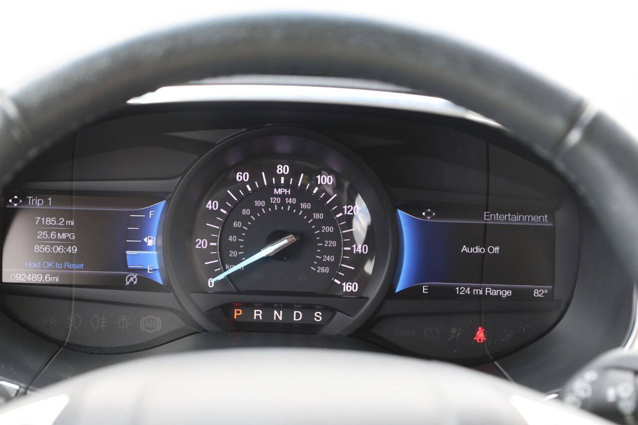 Used 2021 Ford Edge Titanium w/ Equipment Group 301A AWD/4WD image 19