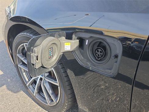 Used 2022 BMW 330e 330e w/ Convenience Package image 7