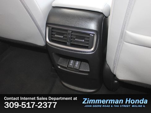 Certified 2018 Honda CR-V Touring image 9