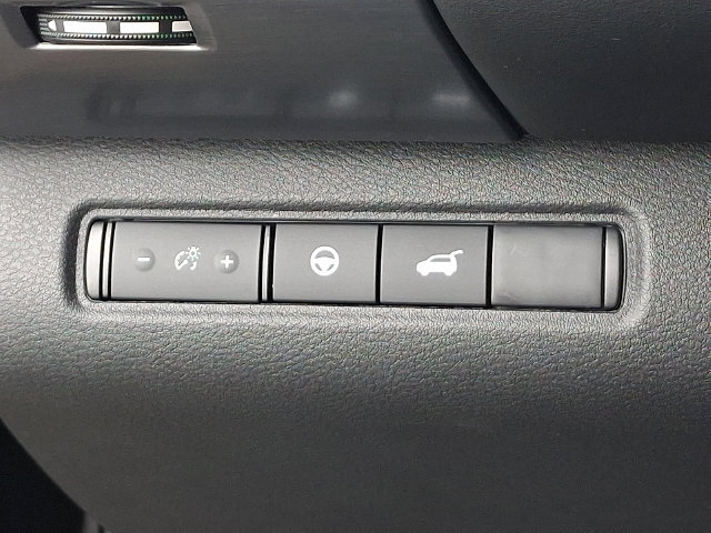 Used 2025 Nissan Pathfinder Rock Creek AWD/4WD image 9