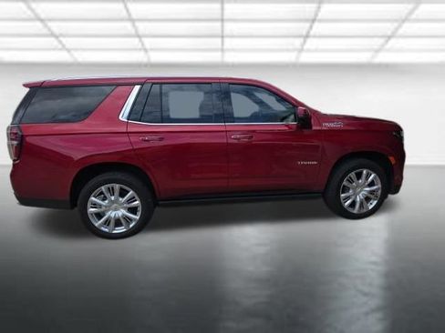 Used 2023 Chevrolet Tahoe High Country AWD/4WD image 2