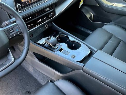 New 2026 Nissan Rogue SV w/ SV Premium Package FWD image 6