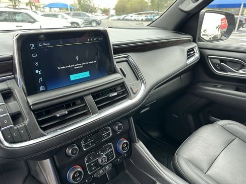 Used 2022 Chevrolet Tahoe Z71 image 13