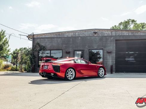 Used 2012 Lexus LFA RWD image 75