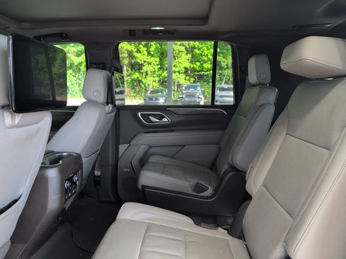 Used 2021 Chevrolet Suburban LT w/ Rear Media and Nav Package image 6