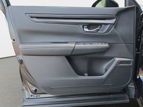 Certified 2025 Honda CR-V Sport image 27