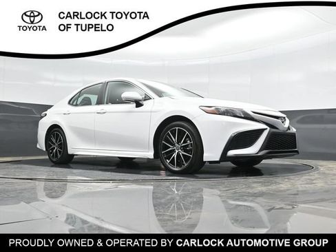 Used 2024 Toyota Camry SE w/ Convenience Package FWD image 39