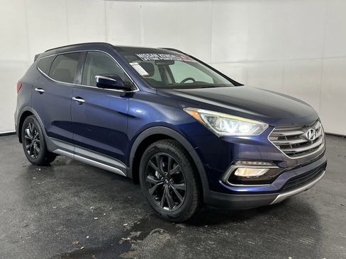 Used 2017 Hyundai Santa Fe Sport image 3