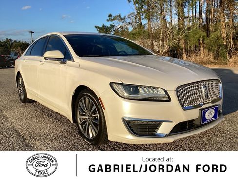 Used 2019 Lincoln MKZ Premiere image 1