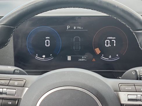 Used 2024 Hyundai Kona SEL AWD/4WD image 14