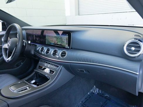 Used 2022 Mercedes-Benz E 350 Sedan image 28
