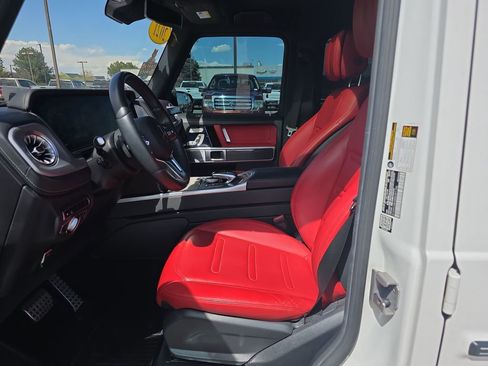 Used 2021 Mercedes-Benz G 550 image 9