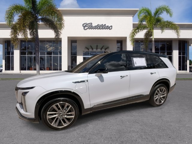 Certified 2026 Cadillac Vistiq Sport AWD/4WD image 7