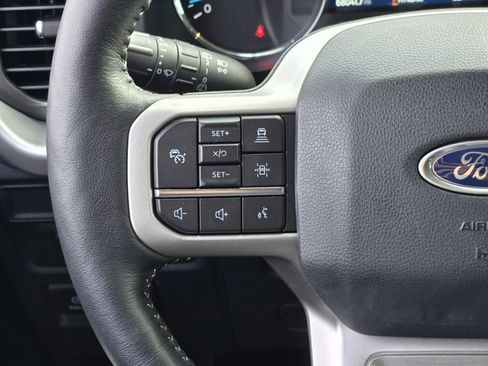 Certified 2022 Ford Expedition XLT image 26