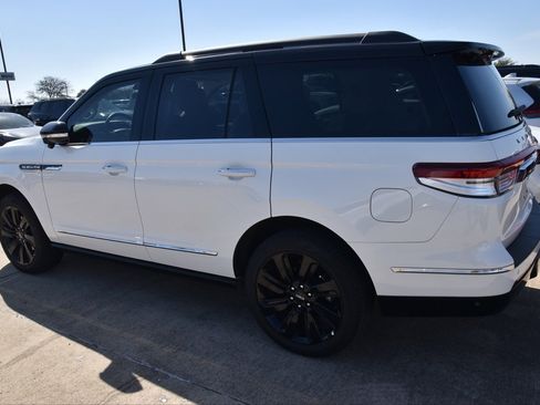 Used 2023 Lincoln Navigator Black Label image 7