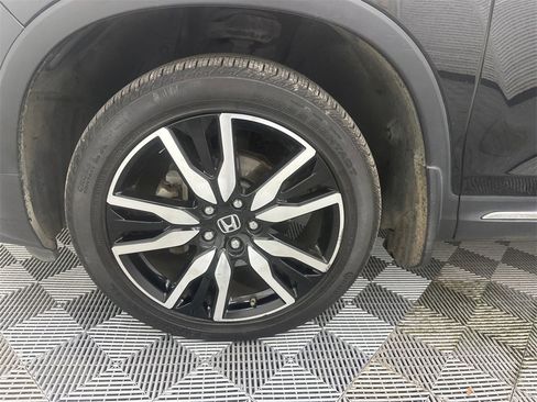 Used 2019 Honda Pilot Touring image 13