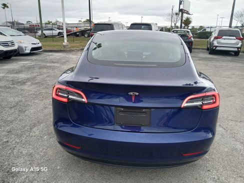 Used 2023 Tesla Model 3 Standard Range image 4